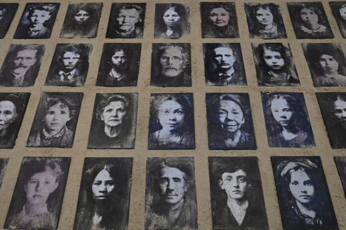 muestra fotográfica 'Desembarco' en el Museo de las Migraciones