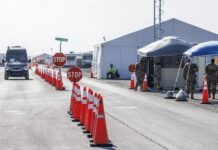 EE.UU. confina centro de detención para familias migrantes en Texas por brote de sarampión Alligator Alcatraz