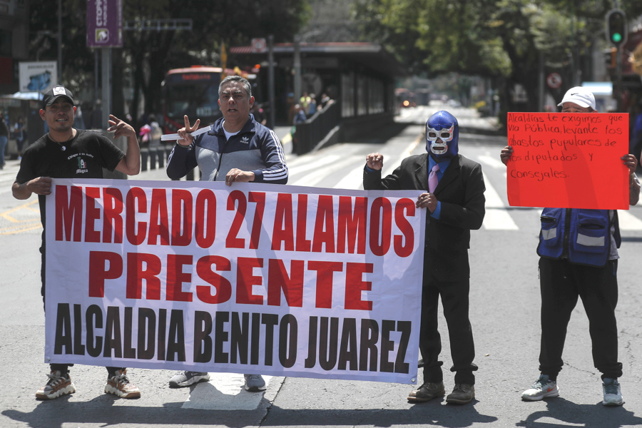Comerciantes de Ciudad de México exigen cancelar el plan de venta de alimentos económicos Comerciantes de Ciudad de México exigen cancelar el plan de venta de alimentos económicos