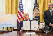 Un 56 % de estadounidenses desaprueba la gestión migratoria de Trump, según encuesta