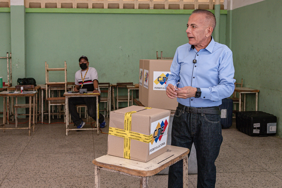 Exgobernador venezolano Rosales cree que no hay otro camino que negociar y votar Exgobernador venezolano Rosales cree que no hay otro camino que negociar y votar