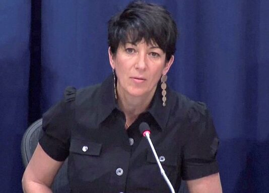 Juez federal rechaza publicar testimonio del gran jurado en el caso de Ghislaine Maxwell Ghislaine-Maxwell