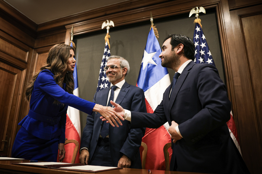 Chile y EE.UU. refuerzan alianza en seguridad fronteriza y combate al crimen organizado Kristi Noem