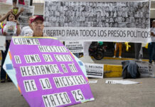 La oposición advierte, tras las excarcelaciones, que en Venezuela "faltan mil por liberar" PRESOS POLITICOS