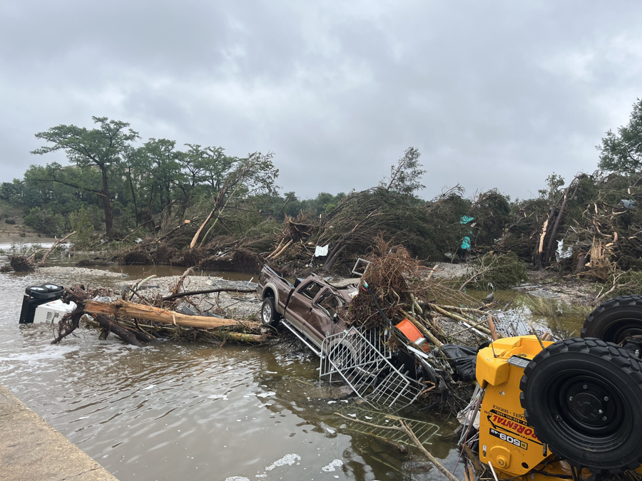 No nos detendremos: continúan las búsquedas tras devastadora inundación en Texas inundaciones