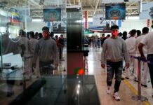 Cabello dice que 20 de los 252 venezolanos liberados de cárcel salvadoreña tienen delitos Más de 200 migrantes venezolanos regresan a su país en un vuelo procedente de Honduras