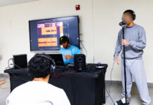 presos en una cárcel de Puerto Rico, participando del programa 'La Academia'