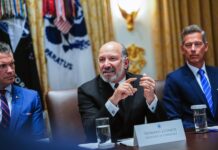 El Gobierno de EE.UU. no descarta entrar como accionista en grandes empresas de armamento Howard Lutnick