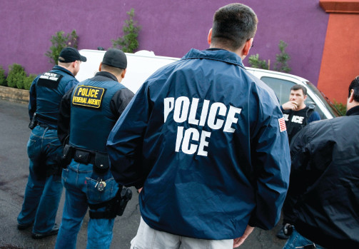 agentes del ICE