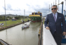 Senador republicano Ted Cruz visita el Canal de Panamá tras crítica a la influencia china