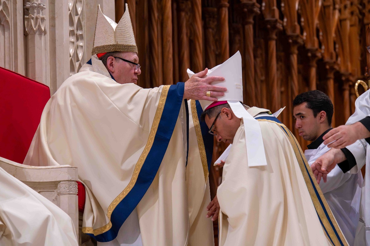 El Cardenal Joseph W. Tobin, Arzobispo de Newark