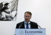 México y EE.UU. buscan impulsar la producción regional de semiconductores ante auge de China El encargado de Negocios de la Embajada de EE.UU en México, Mark Johnson