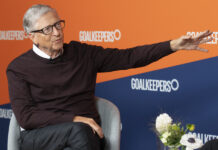 Bill Gates defiende "la verdad sobre las vacunas": Gracias a ellas mueren menos niños Bill Gates
