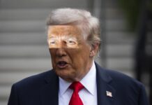 Trump, Kissinger, Mick Jagger y Dustin Hofman estaban en la agenda telefónica de Epstein El presidente estadounidense, Trump, habla con los medios al salir de la Casa Blanca rumbo al Reino Unido