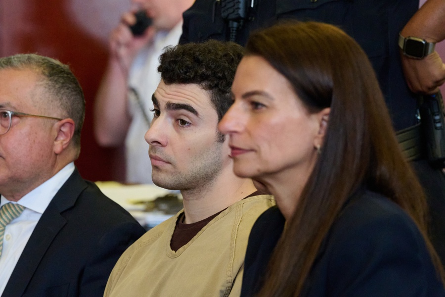 Luigi Mangione appears for hearing in Manhattan Supreme Court