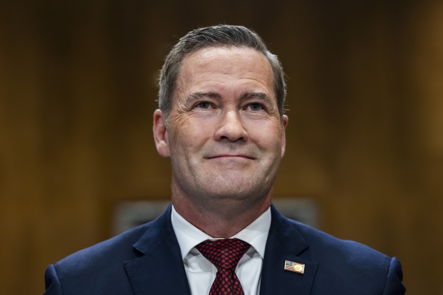 El Senado de EE.UU. confirma a Mike Waltz como embajador ante la ONU, previo a la cumbre