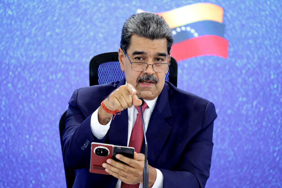 Venezuela mantiene comunicación Nicolás Maduro.