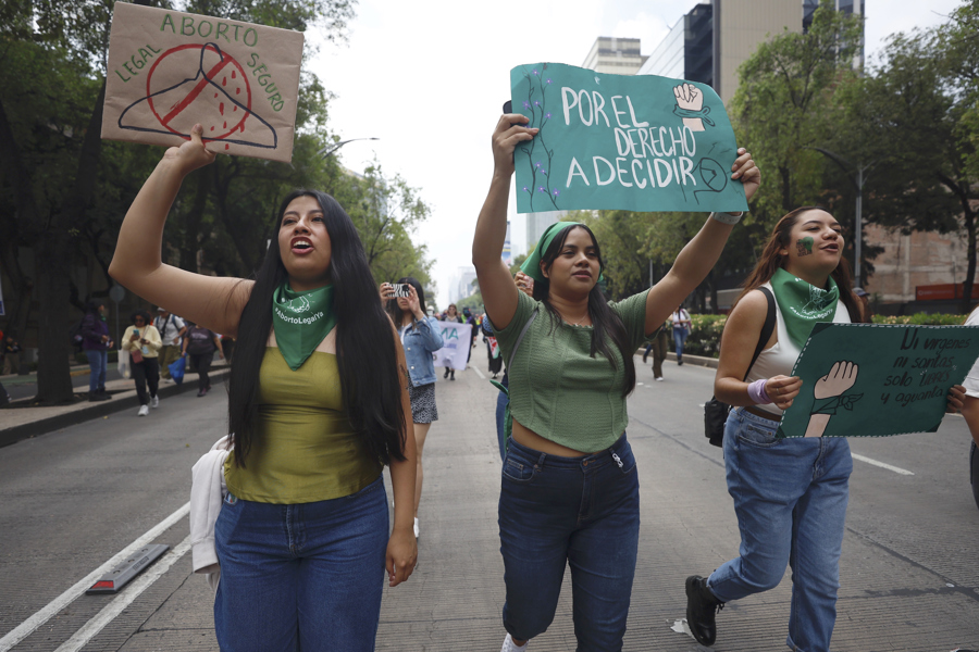 Colectivos exigen "reforma" para la despenalizaci&oacute;n total del aborto voluntario en M&eacute;xico