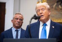 Trump limita uso de Tylenol y lo vincula como causante de autismo pese a críticas médicas Trump
