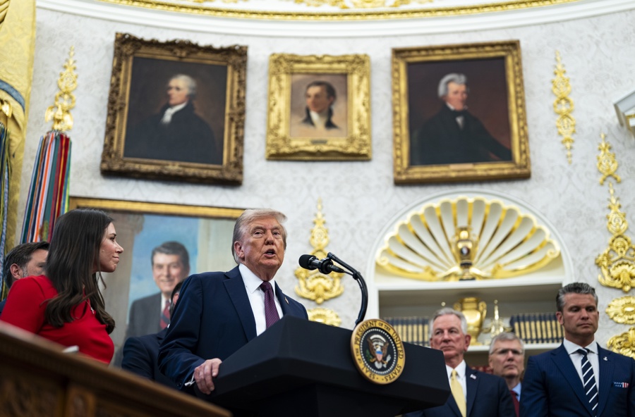 US President Donald Trump makes an announcement about the DOD in the Oval Office Donald Trump