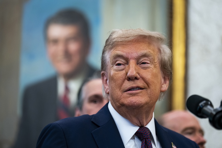US President Donald Trump makes an announcement about the DOD in the Oval Office Donald Trump