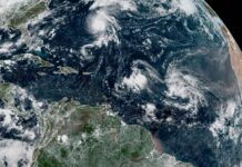 Karina se intensifica a huracán categoría 3 en el Pacífico con probabilidades de aumentar