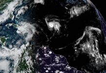 El huracán Priscilla se intensifica a categoría 2 mientras avanza por el Pacífico mexicano localización del huracán Humberto