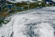 Imelda se convierte en huracán y amenaza con lluvias en Carolina del Norte