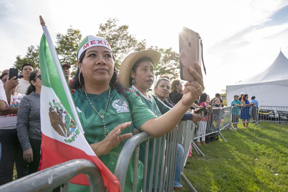 Los mexicanos de Nueva York celebran El Grito sin hacer demasiado ruido