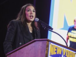 Congresista Ocasio Cortez dice que operativos del ICE son por la "vigilancia tras el 11S" Alexandria Ocasio-Cortez