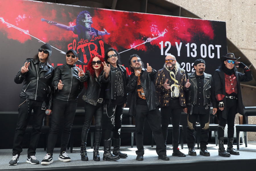 La banda mexicana El Tri celebra 41 años de Simplemente con dos conciertos sinfónicos La banda mexicana El Tri celebra 41 años de Simplemente con dos conciertos sinfónicos