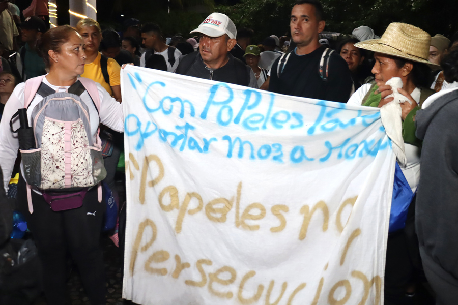 Nueva caravana migrante sale rumbo a Ciudad de M&eacute;xico y descarta llegar a EEUU