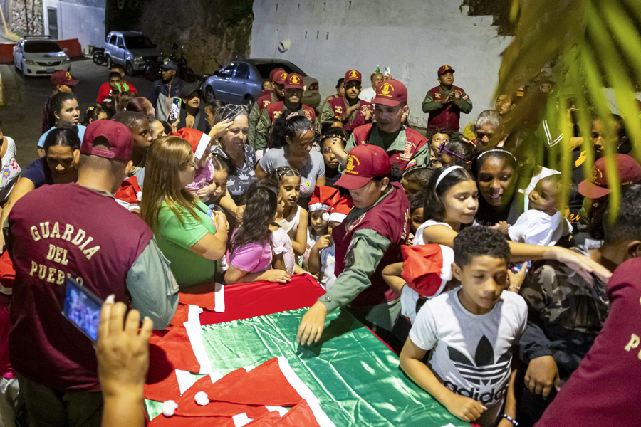 Venezuela enciende una anticipada Navidad y augura Venezuela enciende una anticipada Navidad y augura