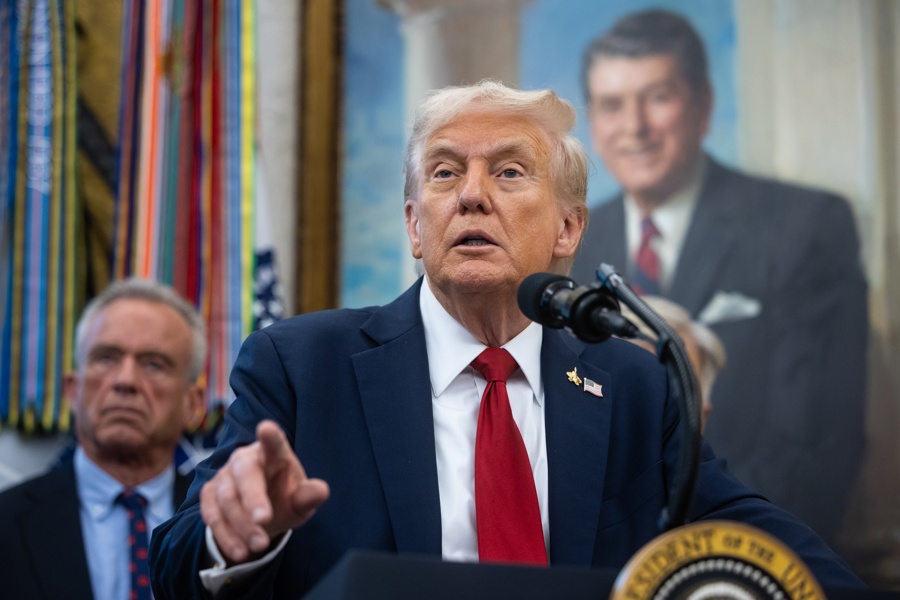 Oval Office announcement with Trump and Kennedy Jr. Trump
