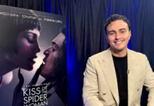 El actor Tonatiuh se transforma en 'El beso de la mujer araña' con J-Lo y Diego Luna