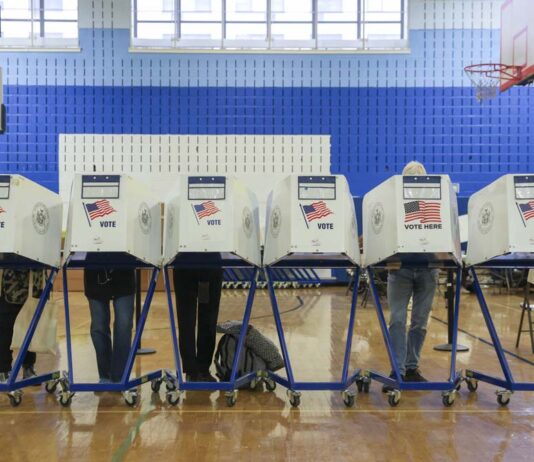 Juez de Florida rechaza suspender el nuevo mapa electoral favorable a los republicanos elecciones
