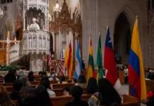 Cientos de Católicos Hispanos Celebran su Fe y Cultura en la Misa del Jubileo de la Herencia cardenal