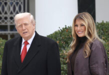 Trump pasa Nochebuena y Navidad en su residencia privada en Florida Trump i