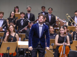 La Orquesta Sinfónica Juvenil de Costa Rica llena Sevilla de música solidaria