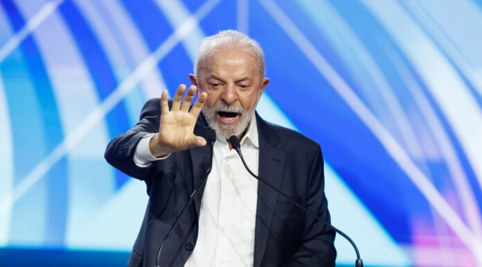 Lula, "feliz" de que Trump haya empezado a bajar los aranceles contra Brasil