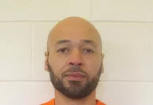 Gobernador de Oklahoma conmuta la pena de muerte de un preso minutos antes de su ejecución reo, Tremane Wood