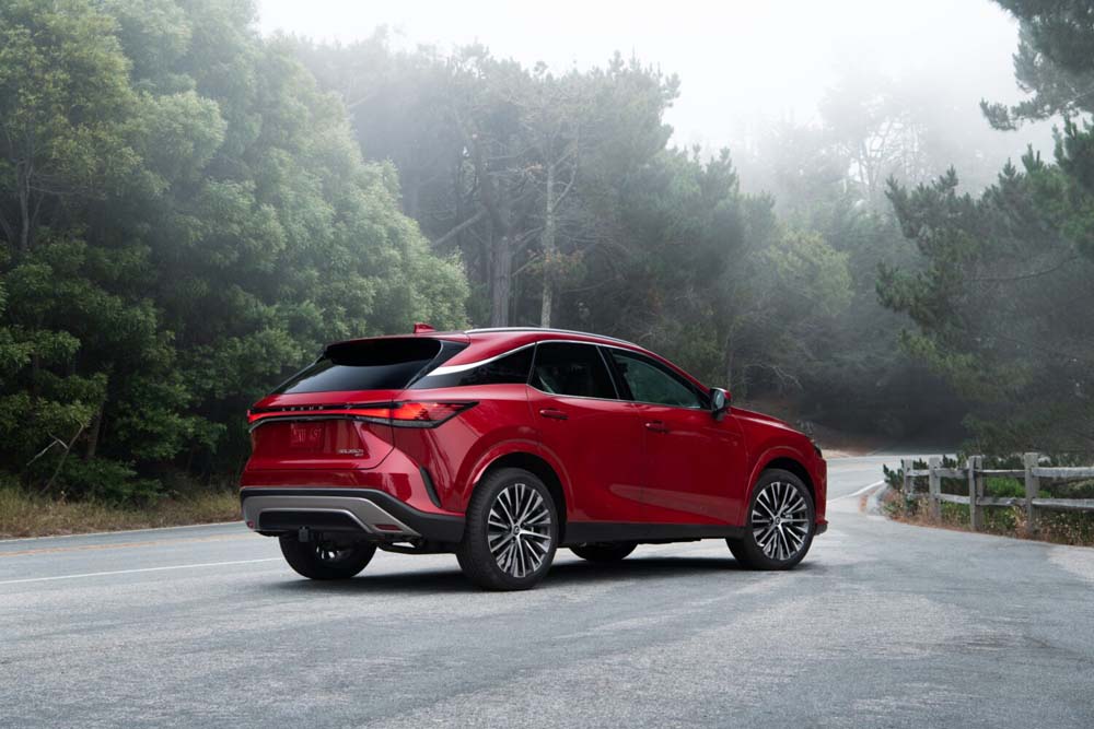 2026_Lexus_RX_350h_Premium_AWD_MatadorRedMica_24-1500x1000