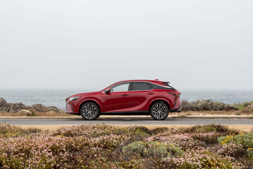 2026_Lexus_RX_350h_Premium_AWD_MatadorRedMica_5-1500x1000