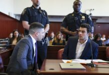 Abogados de Mangione acusan a Bondi de pedir pena de muerte por "conflicto de intereses" Luigi Mangione
