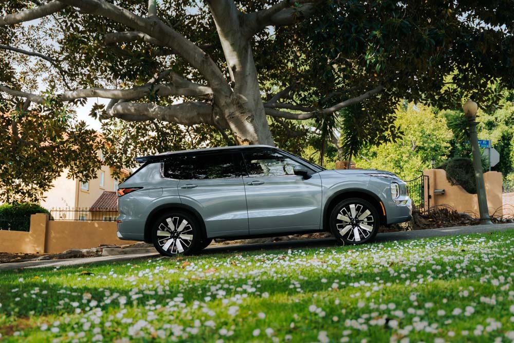 2025 Mitsubishi Outlander