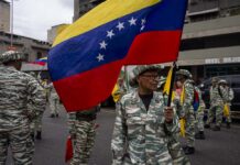 Resistir y agotar al estilo Vietnam, la estrategia chavista ante la "amenaza" de EE.UU.