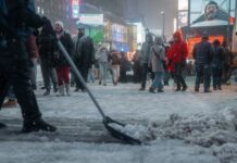 Más de 1.700 vuelos cancelados en el área de Nueva York por tormenta de nieve Snowstorm in New York