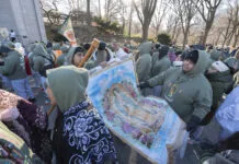 Mexicanos en Nueva York desafían el frío y al ICE para honrar a la Virgen de Guadalupe