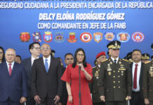 Cabello y Padrino declaran lealtad a Delcy Rodríguez, comandante en jefe de Venezuela La Fuerza Armada venezolana reconoce a Delcy Rodríguez como comandante en jefe