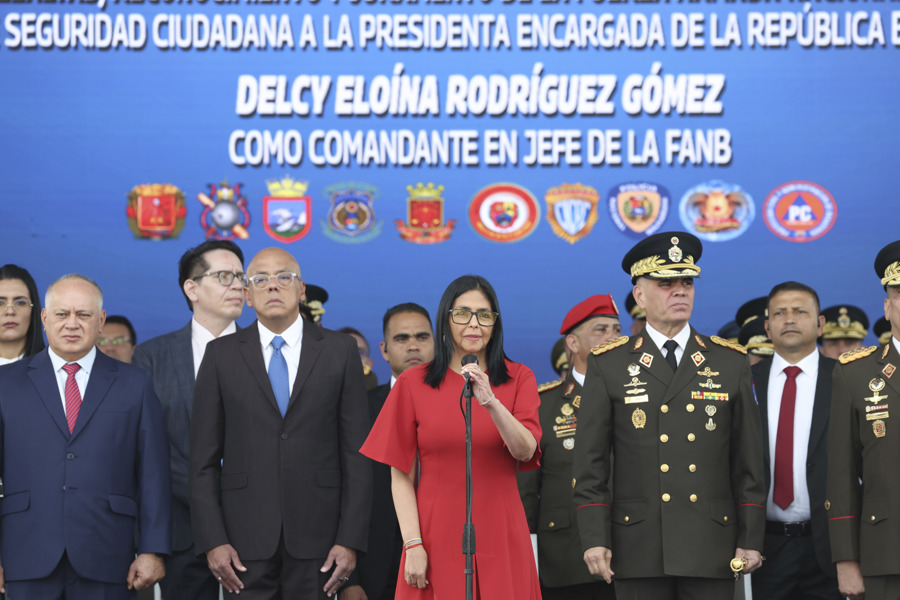 La Fuerza Armada venezolana reconoce a Delcy Rodríguez como comandante en jefe La Fuerza Armada venezolana reconoce a Delcy Rodríguez como comandante en jefe